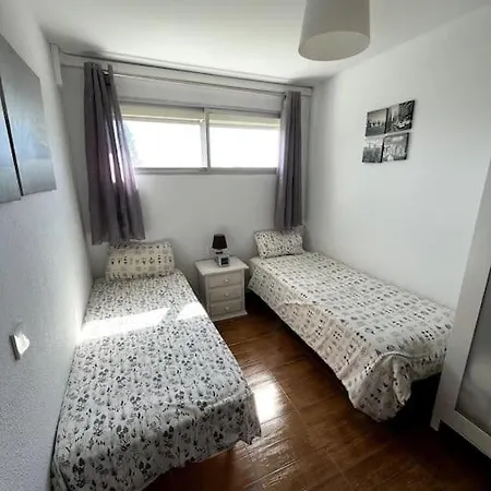 Soleares - Close To The Beach! Εστεπόνα