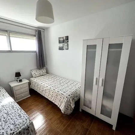 Soleares - Close To The Beach! Daire *