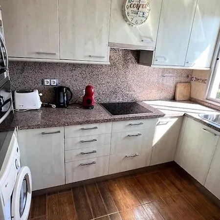 Soleares - Close To The Beach! Daire